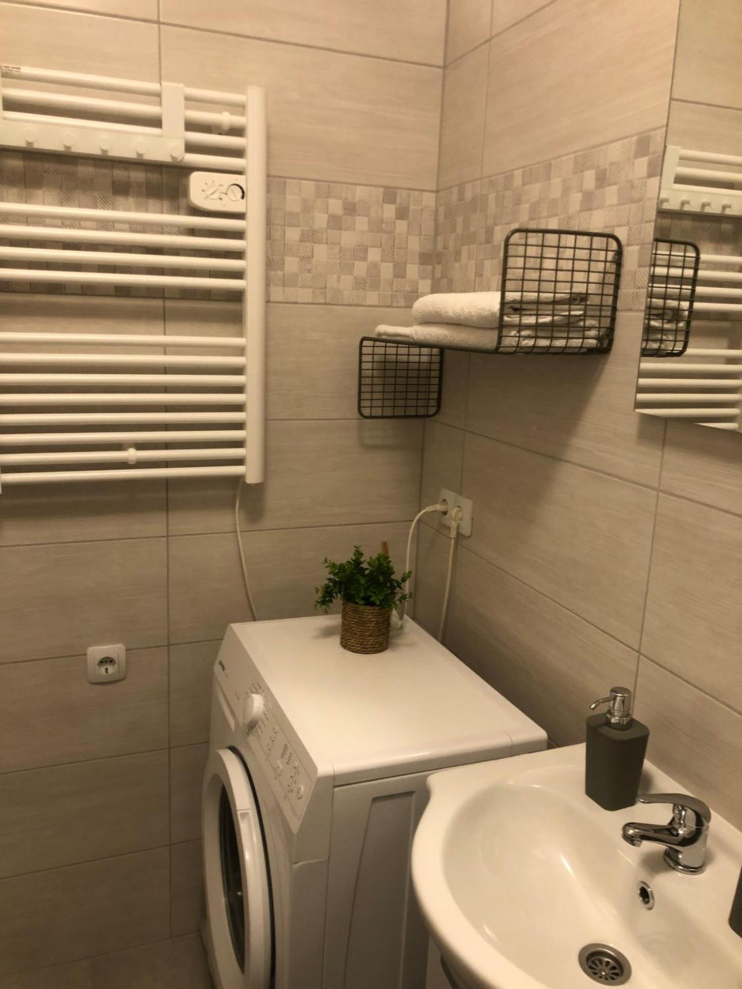 Studio Stipe- With Free Parking, Self Check-In 0-24 Zagreb Ngoại thất bức ảnh